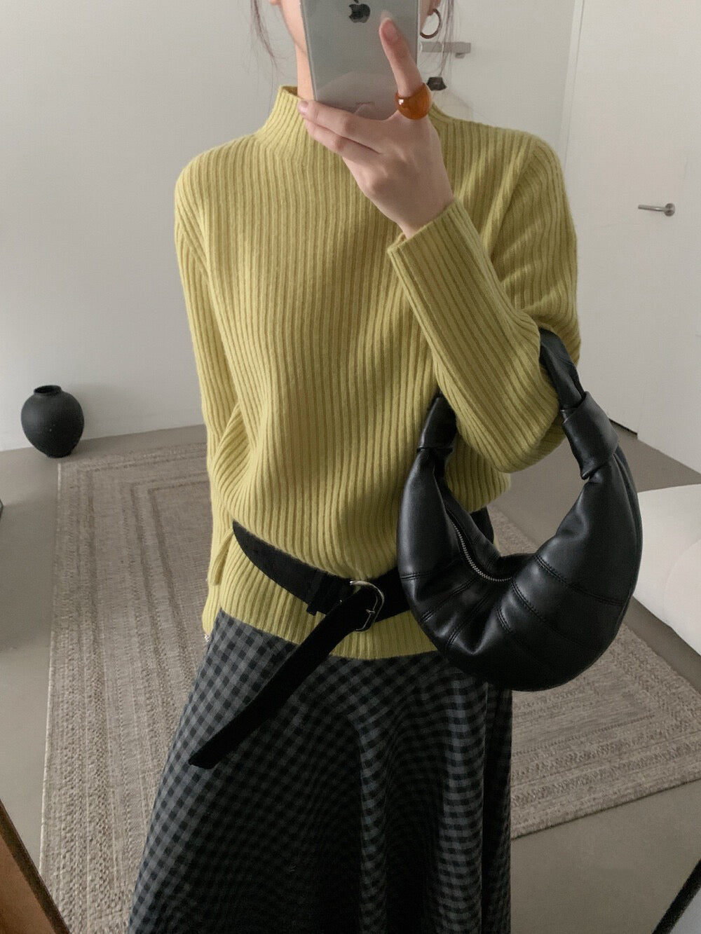 // 100%羊毛軟糯親膚半領坑紋NT