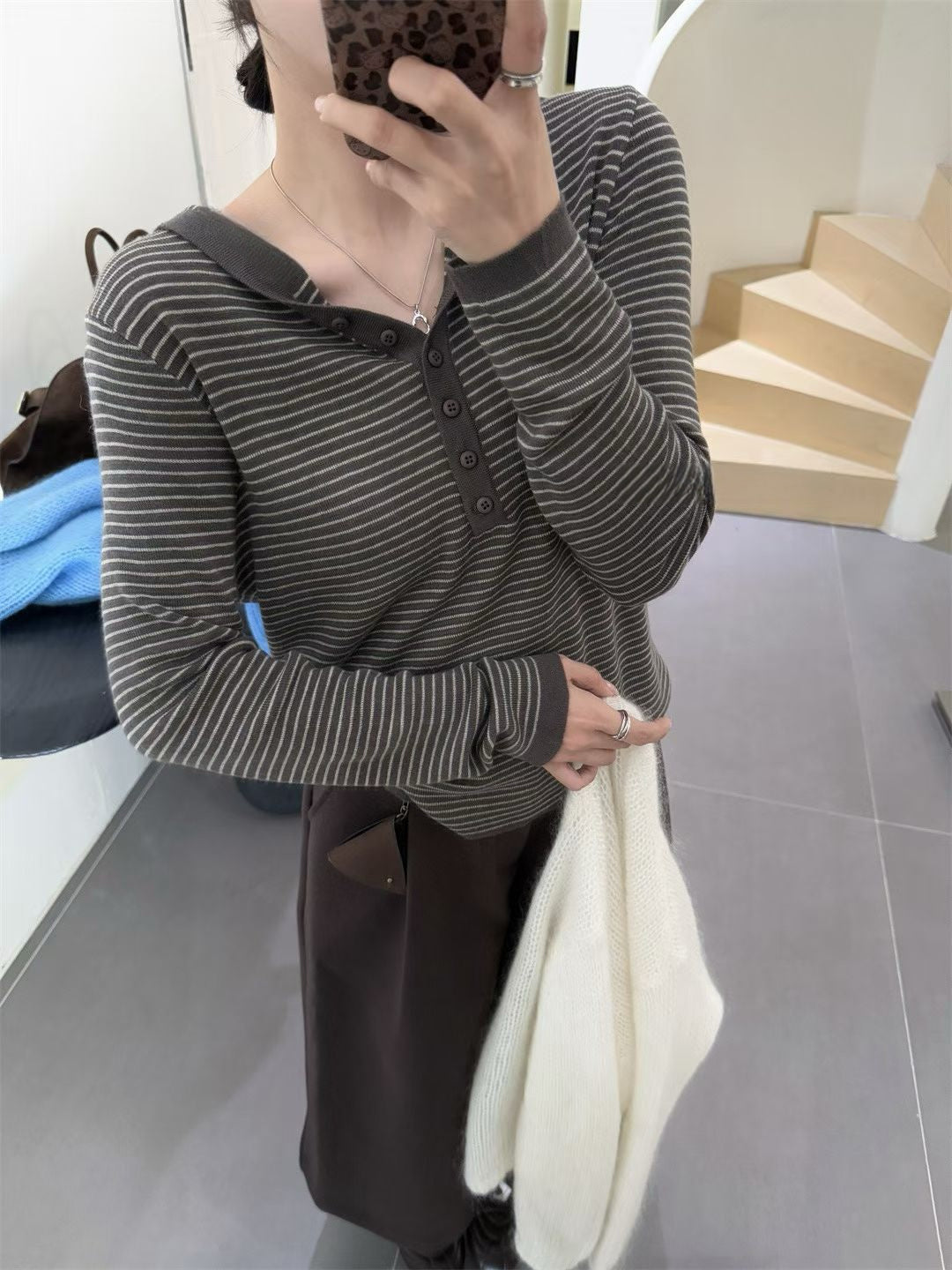 // 慵懶感連帽細間條NT