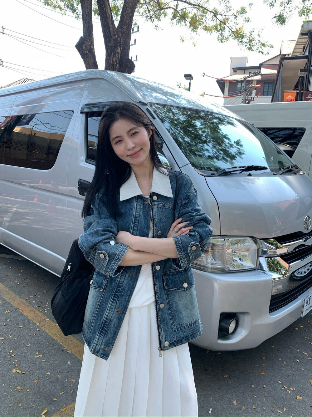 👒 拼色領復古感洗水牛仔外套