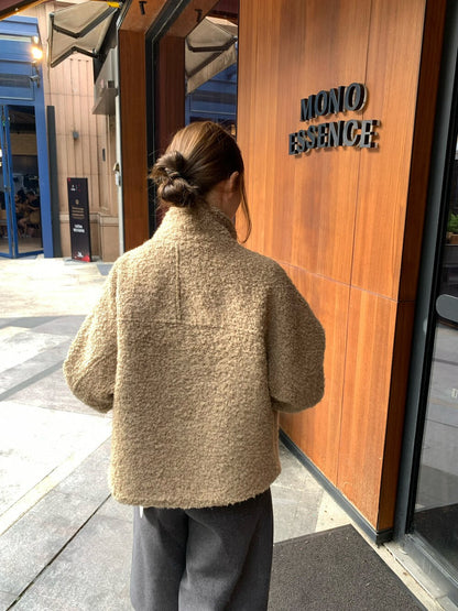 // 可立領圈圈絨一粒鈕簡約外套