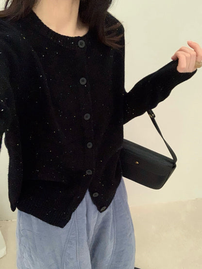 // 100%羊毛混點圓領CD