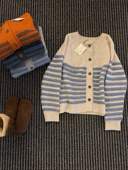 // 100%羊毛立體鈎線半間CD