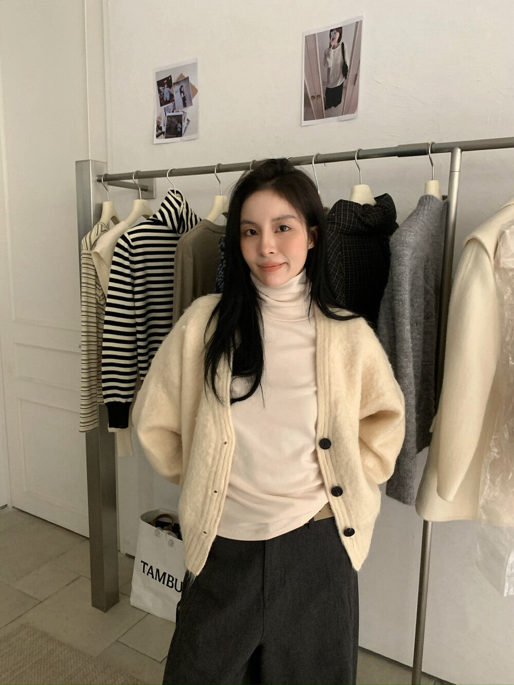 // 復古鈕扣邊拉絨V領CD