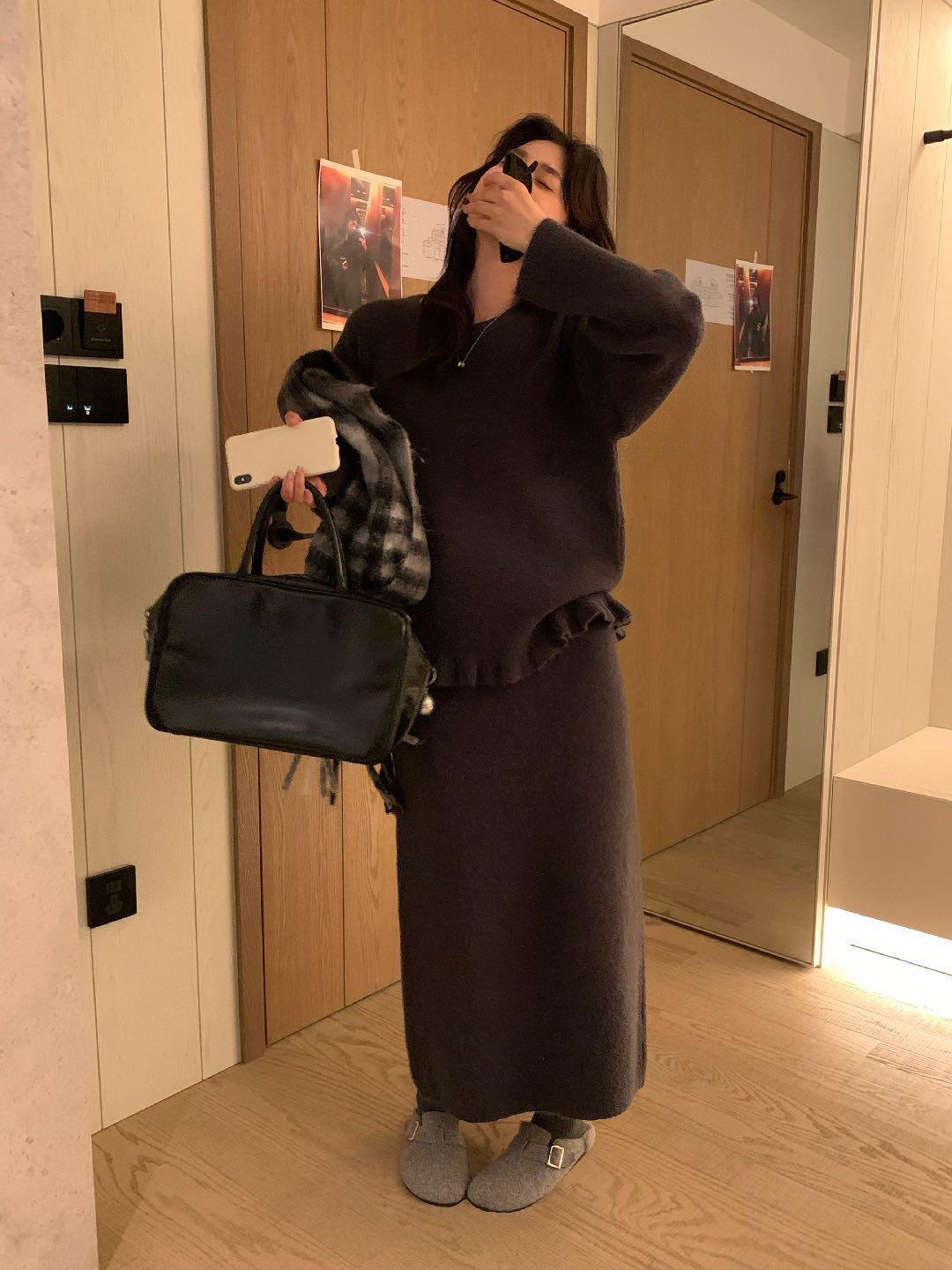 // 木耳邊衣擺NT+直筒裙套裝