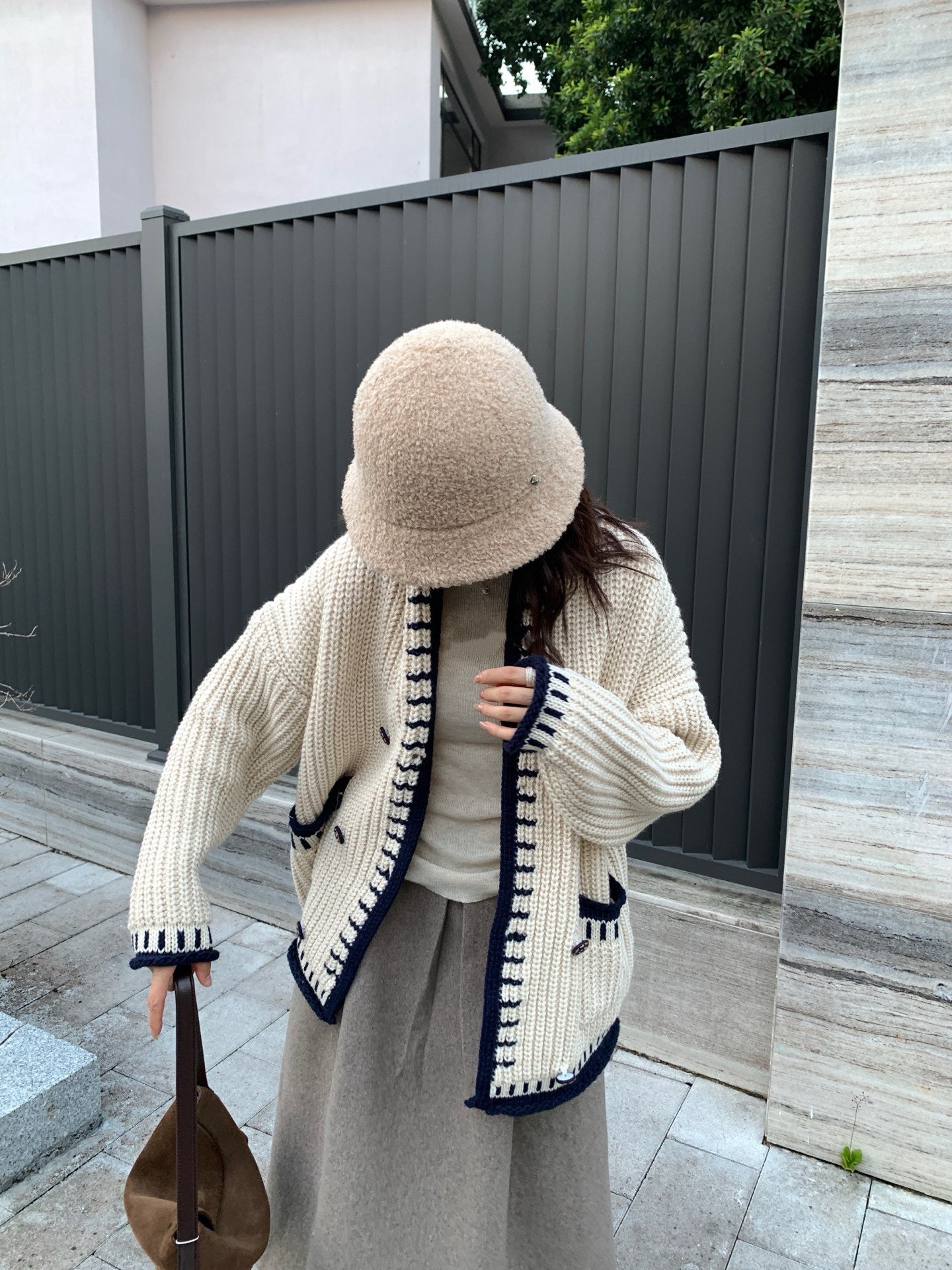 // 撞色織紋包邊翻領中長冷外套