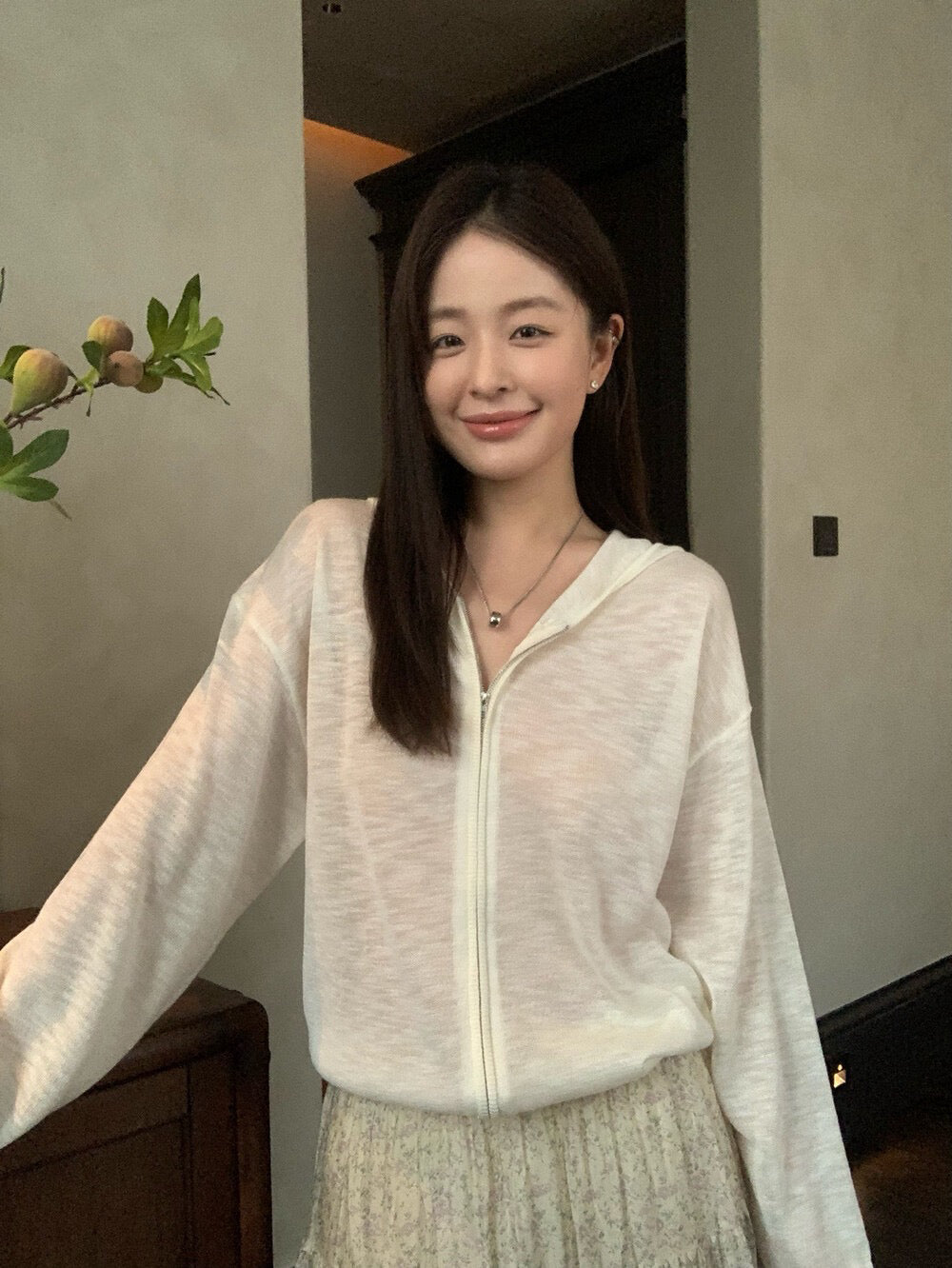 // 春夏薄薄連帽拉鍊冷外套