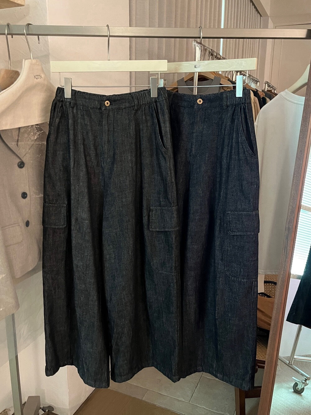 // 休閒軟軟牛仔布口袋工裝褲