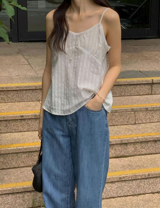 // 暗直紋高胸線吊帶上衣