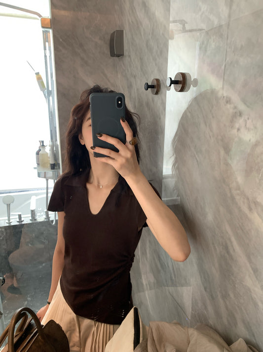 // 側束腰開叉小v翻領NT