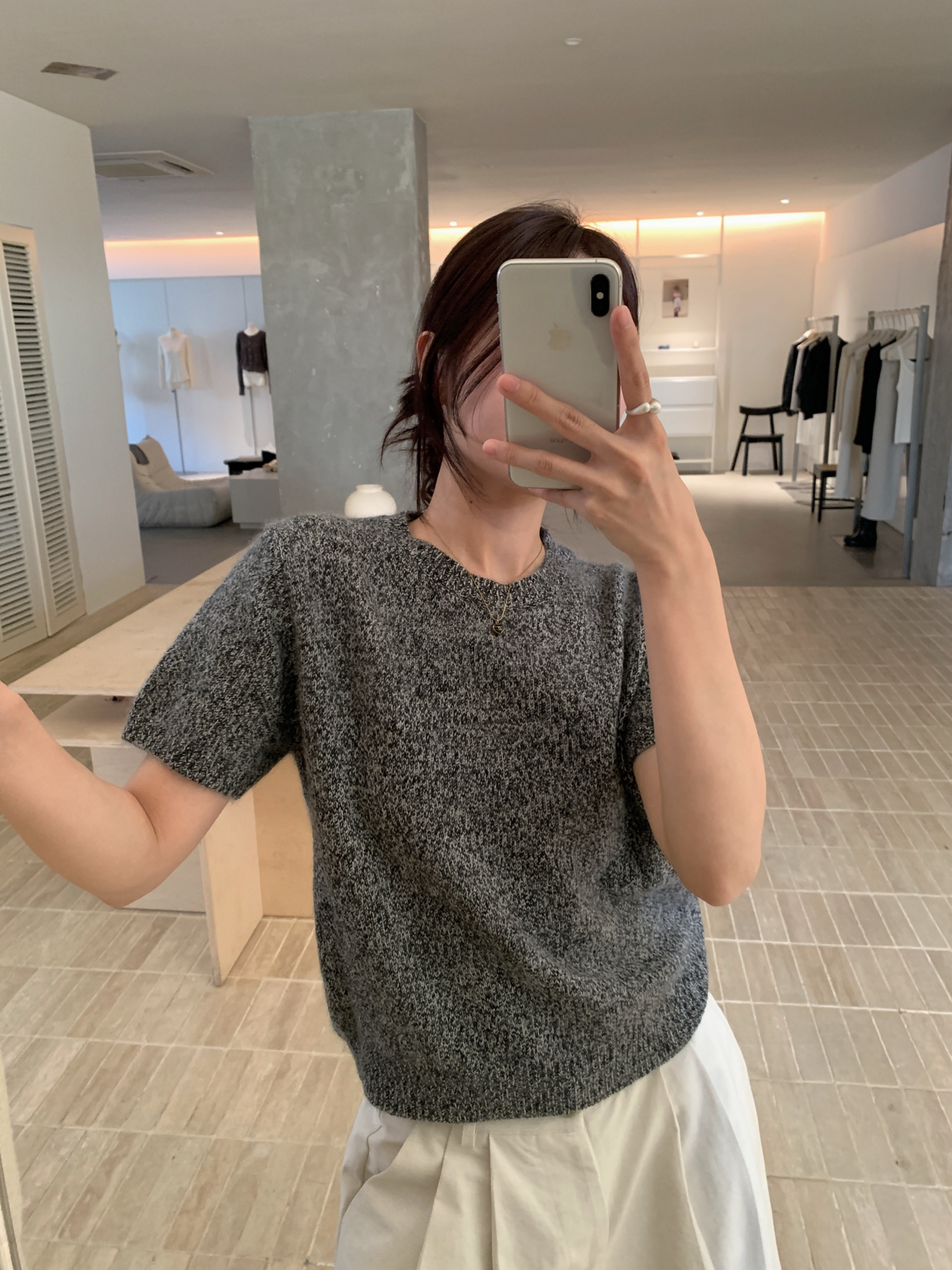 // 溫柔毛茸感raccoon短袖NT￼
