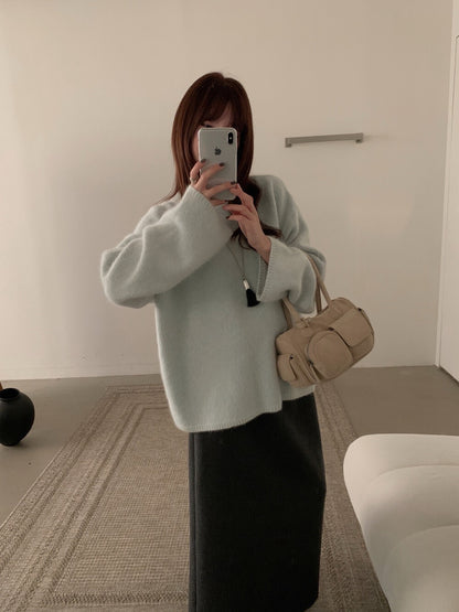 // 色系超美30%兔毛毛茸感軟糯親膚圓領毛衣