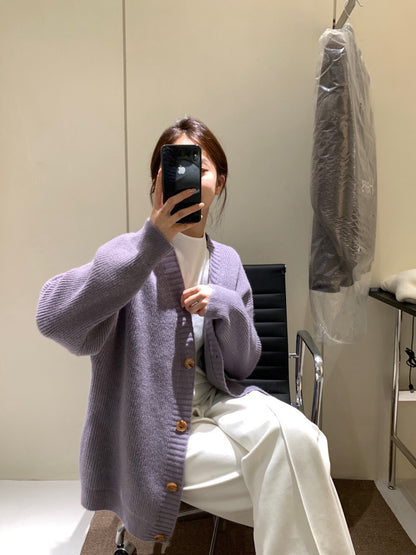 // 慵懶風V領寬鬆款CD