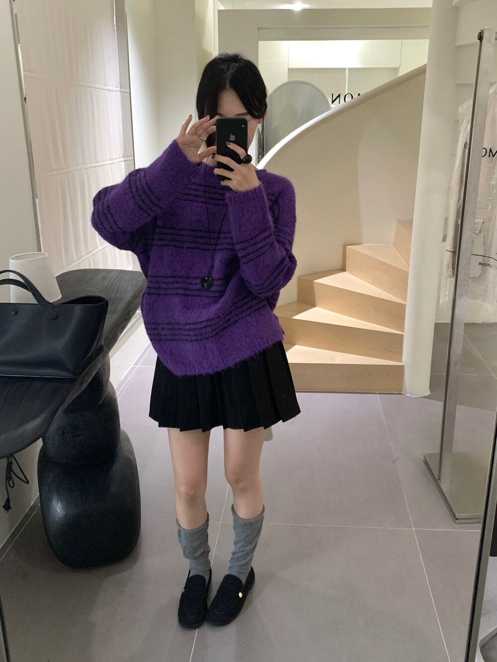 // 特別色系間條軟糯毛衣