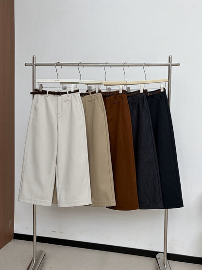 // 極簡BB絨九分直筒褲