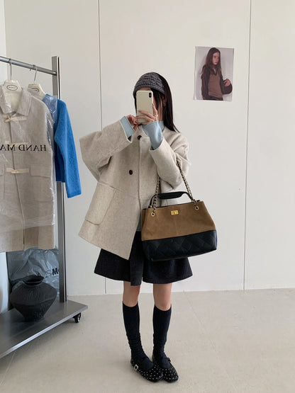 // 100%羊毛簡約兩粒鈕手工外套(連小袋仔)