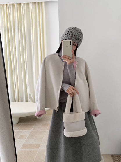 // 100%羊毛內撞色簡約圓領拉鍊手工外套