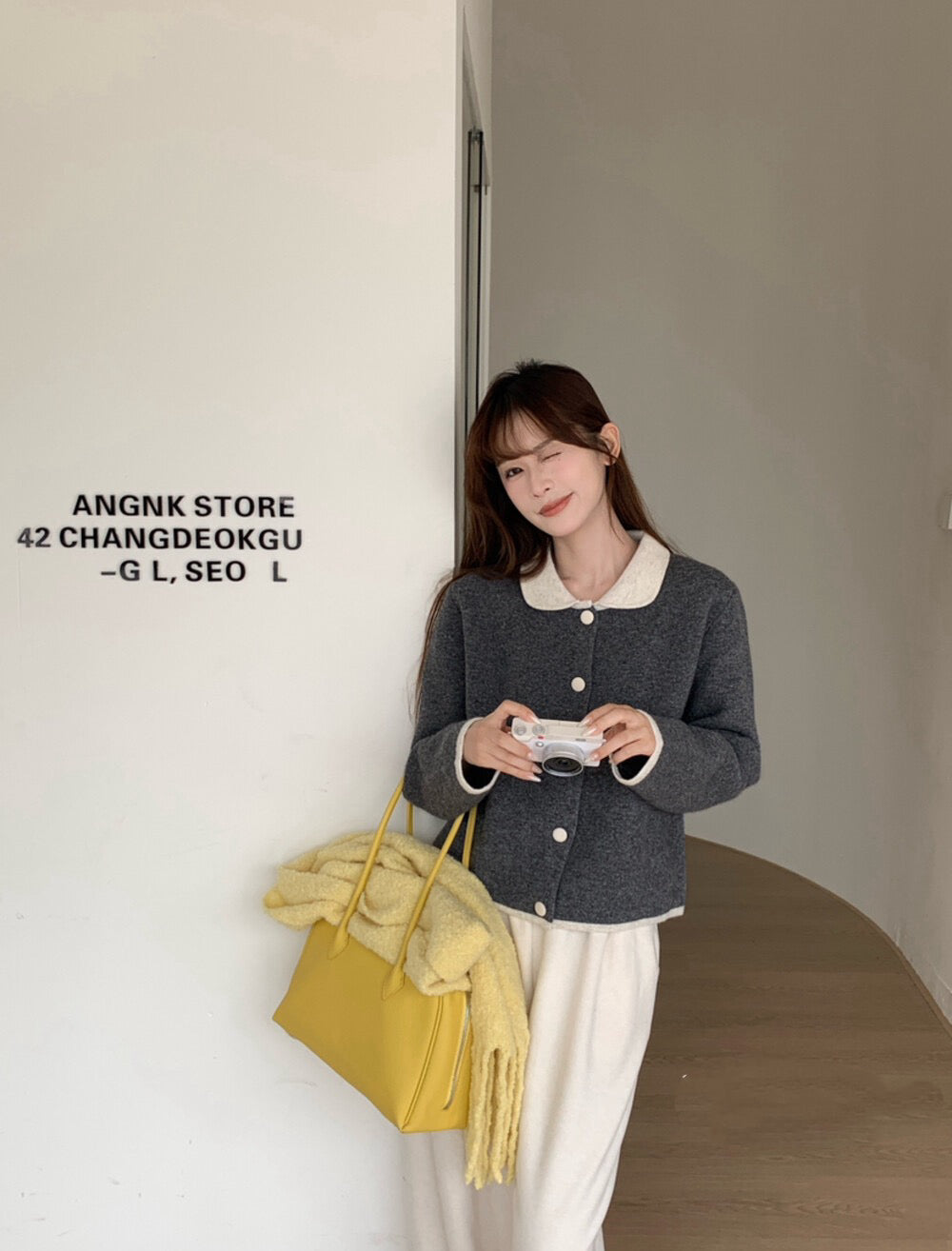 // 10%綿羊毛撞色復古圓翻領CD