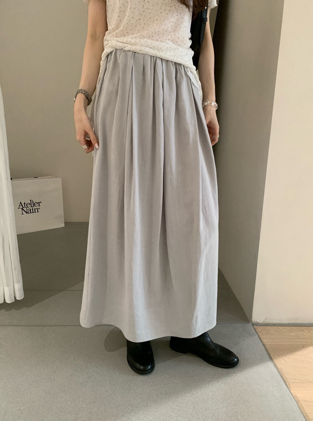 // lyocell料超親膚後開叉垂感SK
