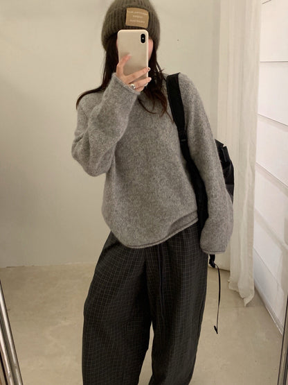 // 5%兔毛混針花線圓領卷邊毛衣