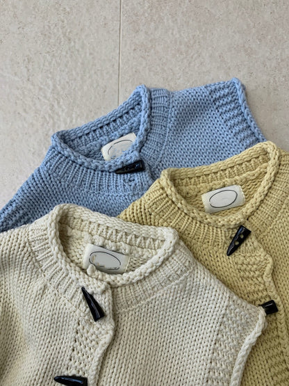 // 疊穿必入牛角鈕卷邊口袋背心馬甲