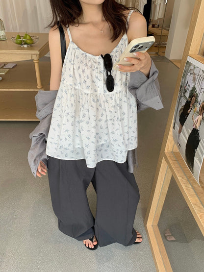 // 鈕扣小碎花傘型吊帶上衣