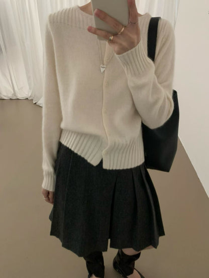 // 粗織紋邊特別領口CD