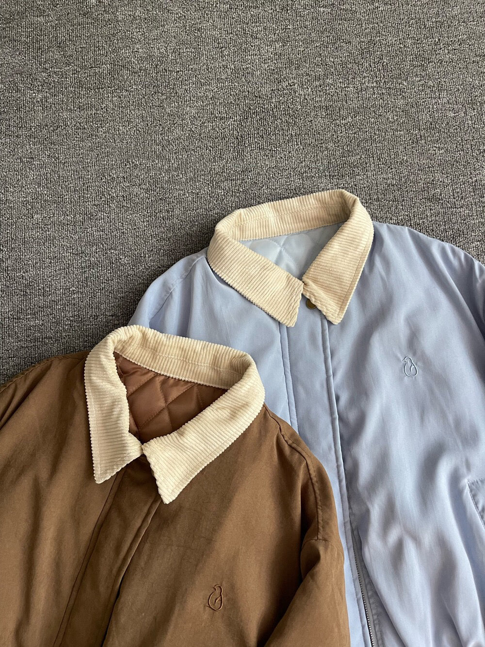 // 可愛小刺繡拼燈芯絨領夾棉外套