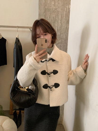 // 圈圈絨翻領正肩牛角鈕夾棉外套