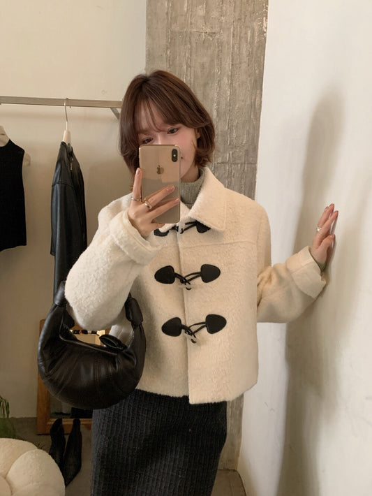 // 圈圈絨翻領正肩牛角鈕夾棉外套