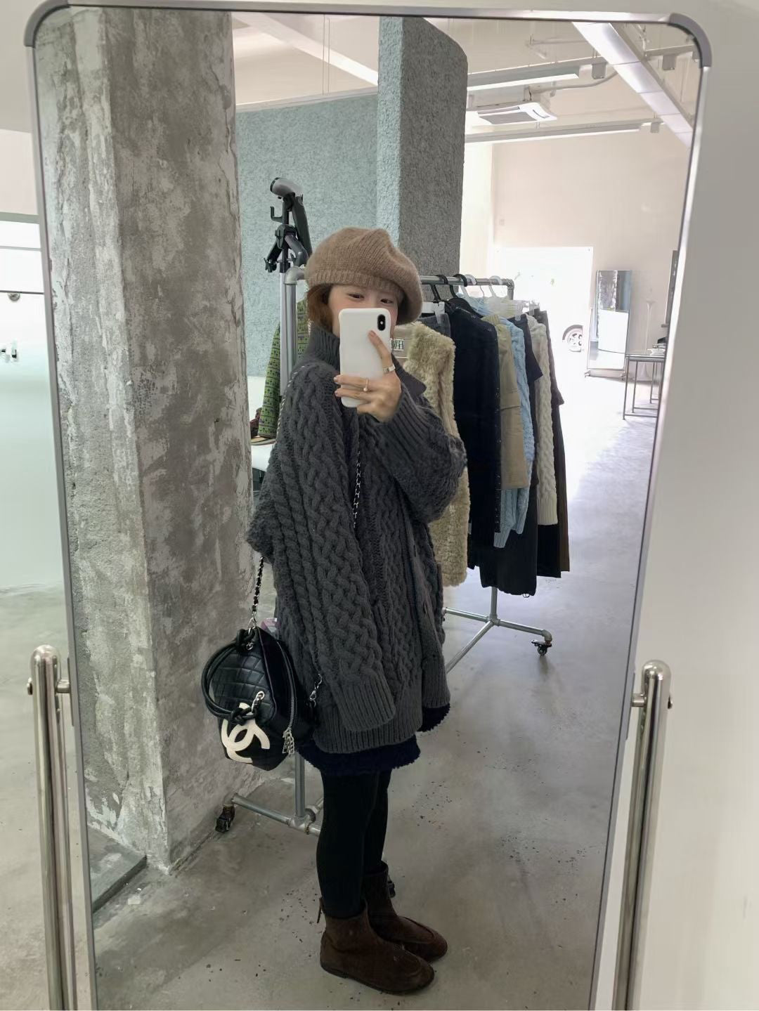 // 超重工麻花粗棒針立領CD