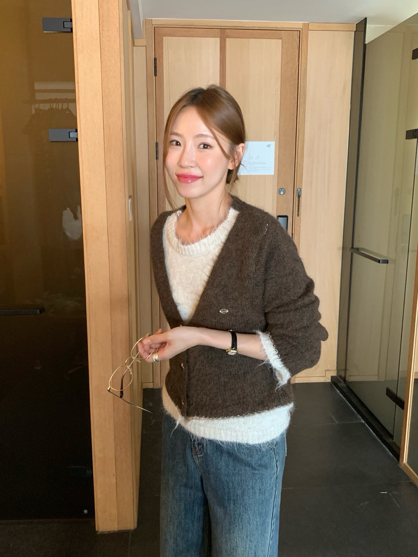 // 10%wool質感不規則鈕扣假兩件毛衣