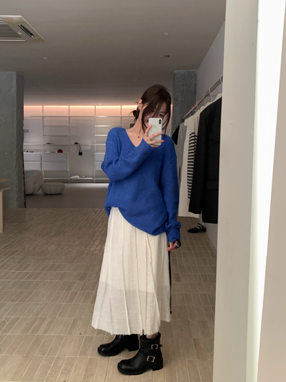 // 柔軟親膚馬海毛11色v領NT