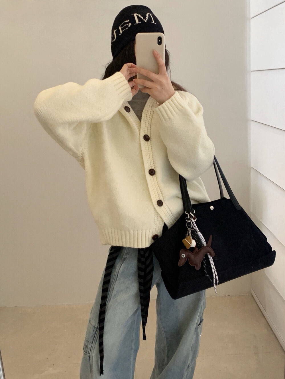 // 八色織紋邊連帽冷外套