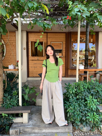🪃 U領大彈性顯瘦短袖針織上衣