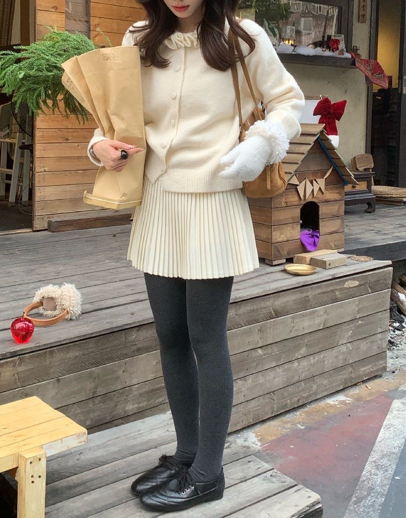 // 設計感花邊領口CD