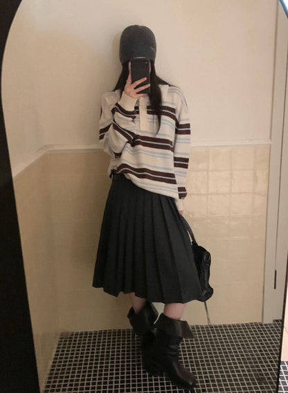 // 100%羊毛復古拼色間條翻領毛衣