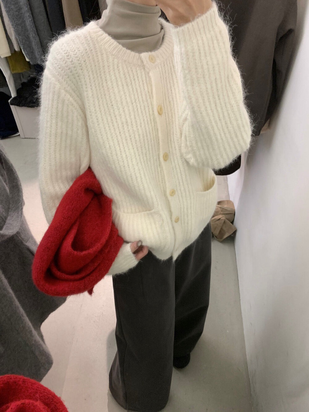 // 直坑紋口袋圓領CD