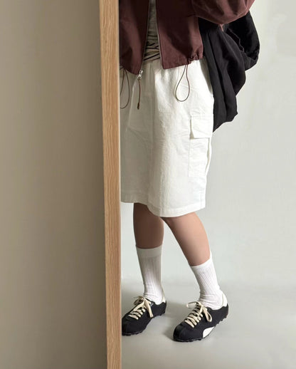 // 拼接材質真皮綁帶運動鞋