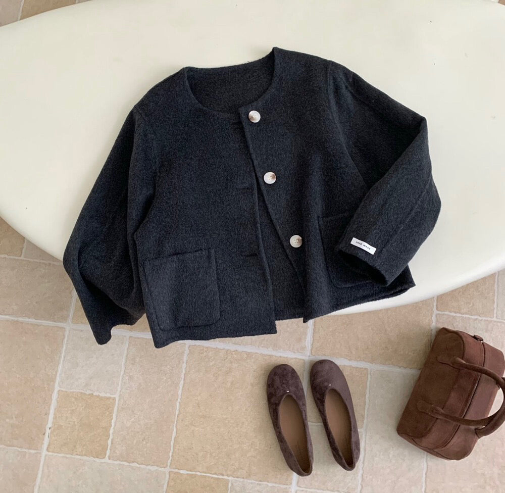 // 福利款！100%羊毛圓領簡約手工外套