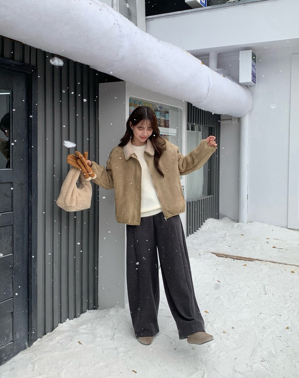 // 皮毛一體毛毛圓翻領麂皮外套