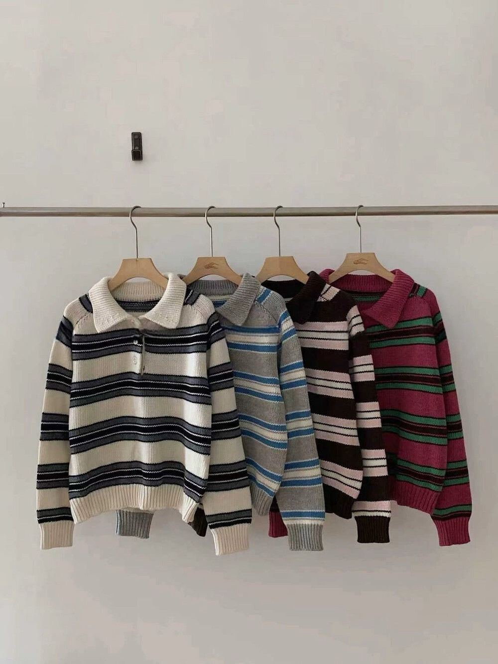 // 超美撞色鈕扣polo毛衣