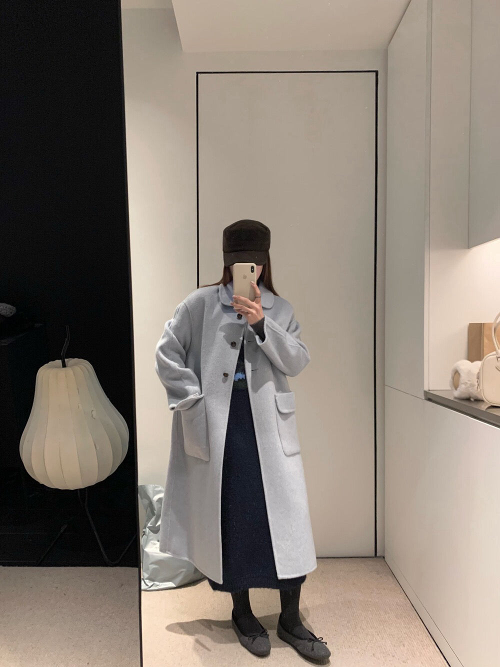 // 100%羊毛圓翻領三粒鈕扣長款手工外套