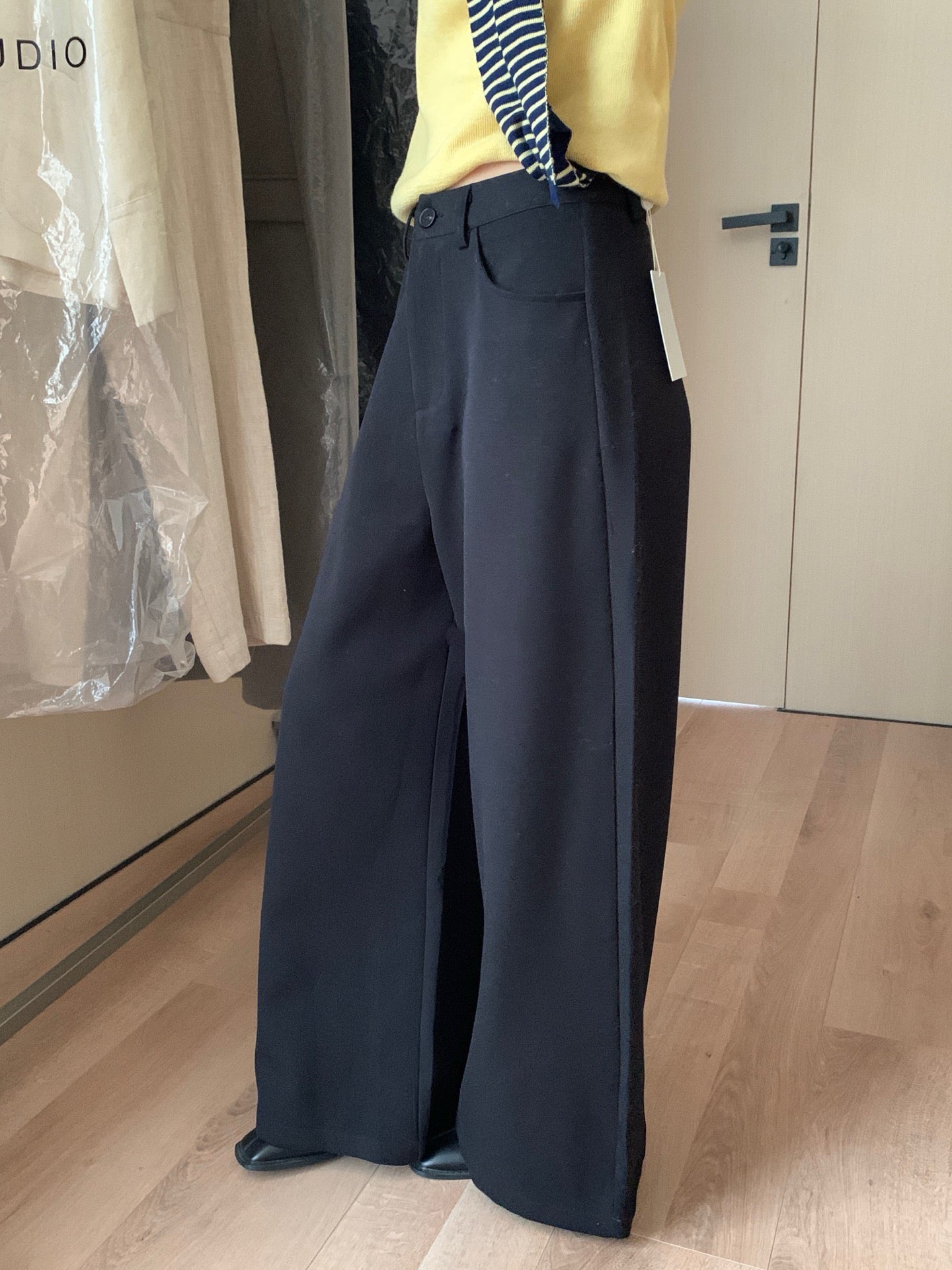 // 簡約淨版挺身全長西褲