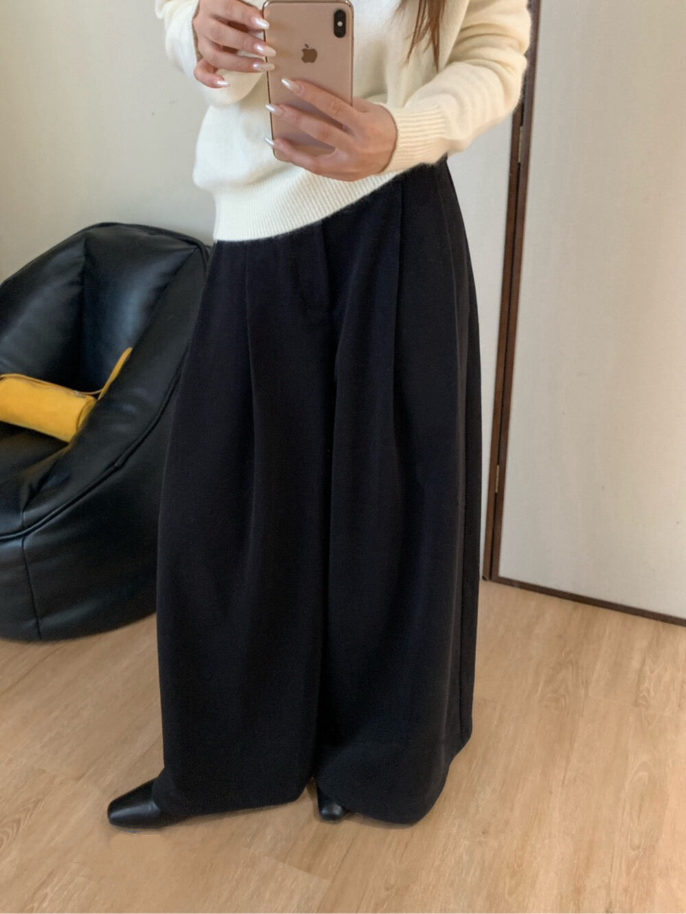 // 超遮肉壓褶闊腳毛呢褲