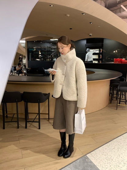 // 高腰款壓褶七分毛呢褲