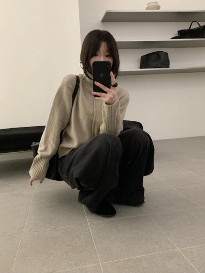 // 設計感中線直坑織紋高領NT