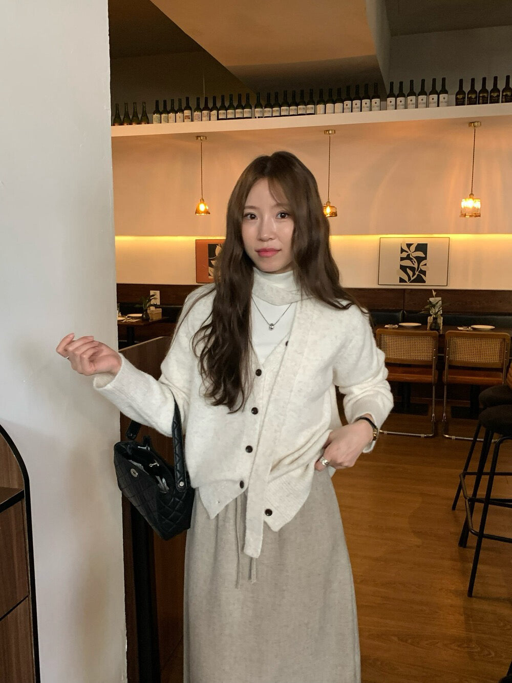 // 連領帶5%wool v領排扣CD