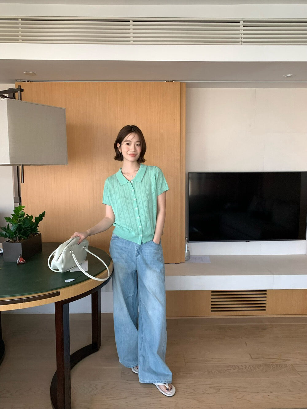 // 復古法式鏤空鈎花撞色包邊短袖NT