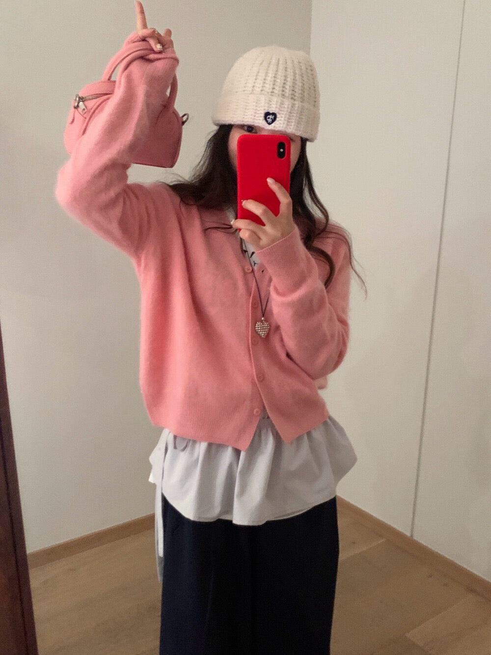 // 100%綿羊毛柔軟V領CD