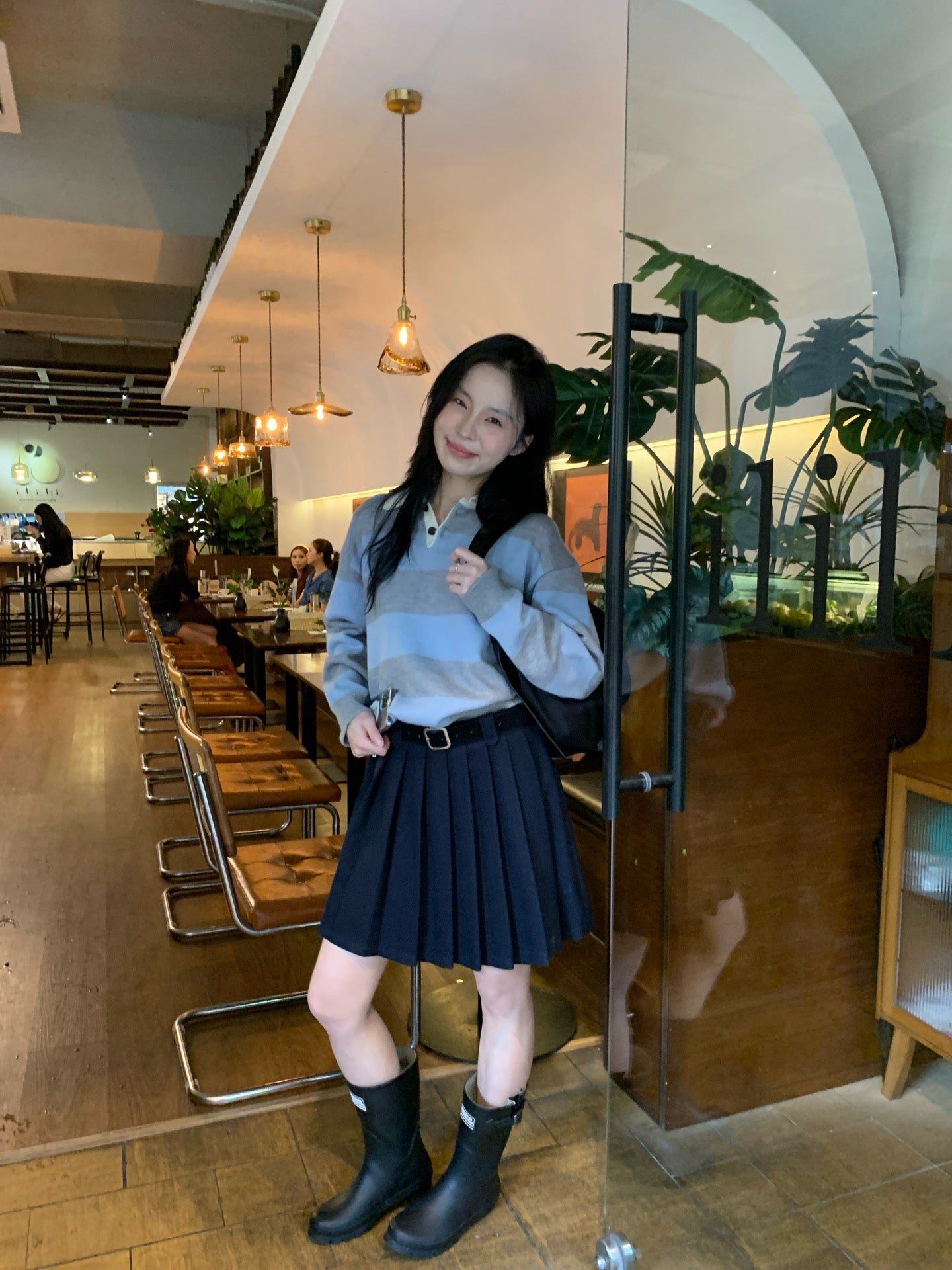 // 連腰帶毛呢料百褶短裙